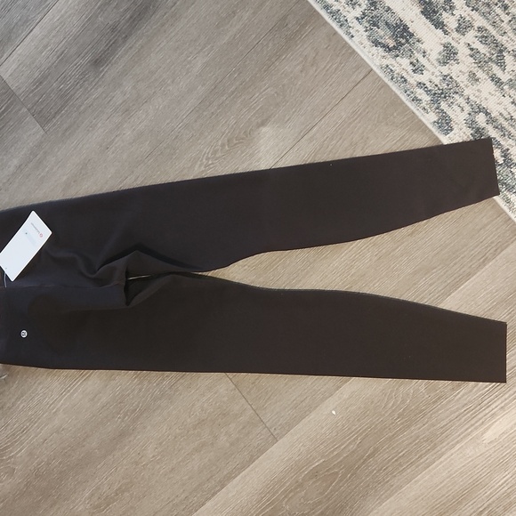 Lululemon Glow Up Super-High-Rise Tight 28" Size 6 - Picture 5 of 5